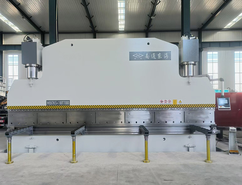 WE67K-700T7000 CNC Press Brake